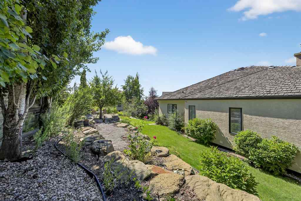 MLS® A2247102 - 7 Signal Hill Terrace SW in Signal Hill Calgary, Residential