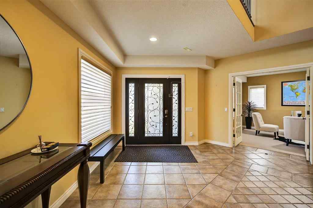 MLS® A2247102 - 7 Signal Hill Terrace SW in Signal Hill Calgary, Residential