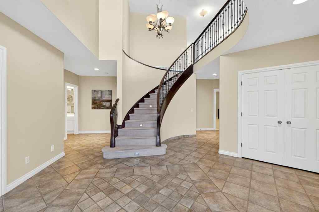 MLS® A2247102 - 7 Signal Hill Terrace SW in Signal Hill Calgary, Residential