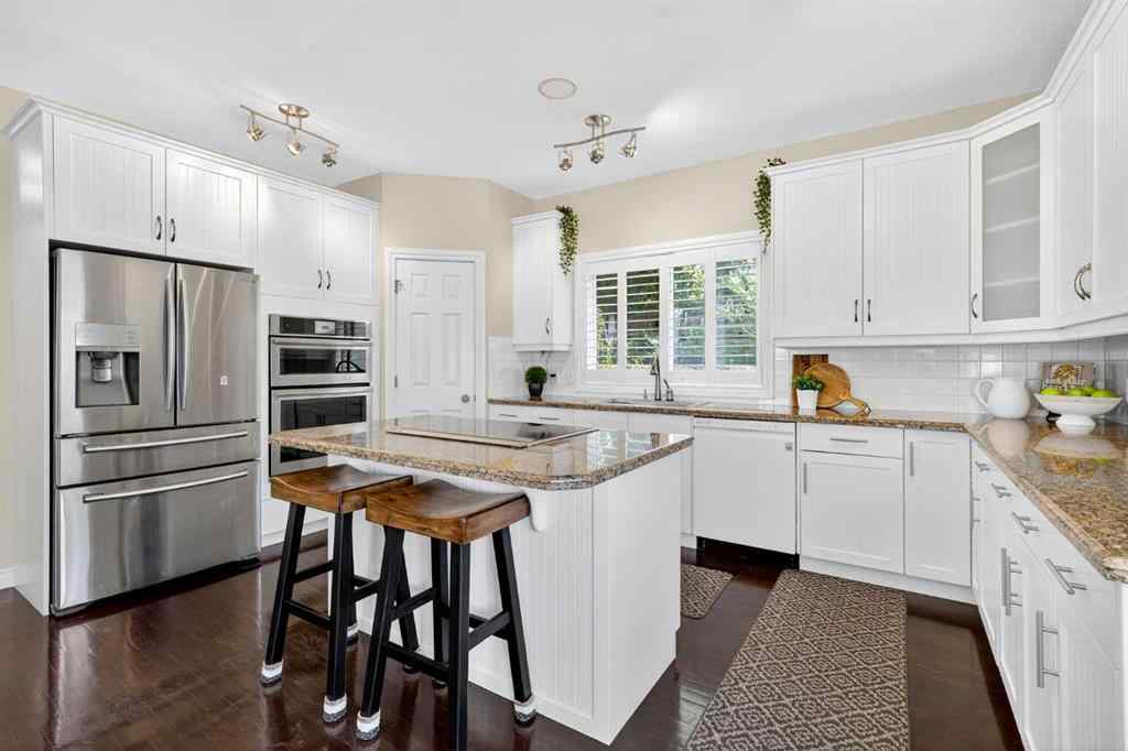 MLS® A2247102 - 7 Signal Hill Terrace SW in Signal Hill Calgary, Residential