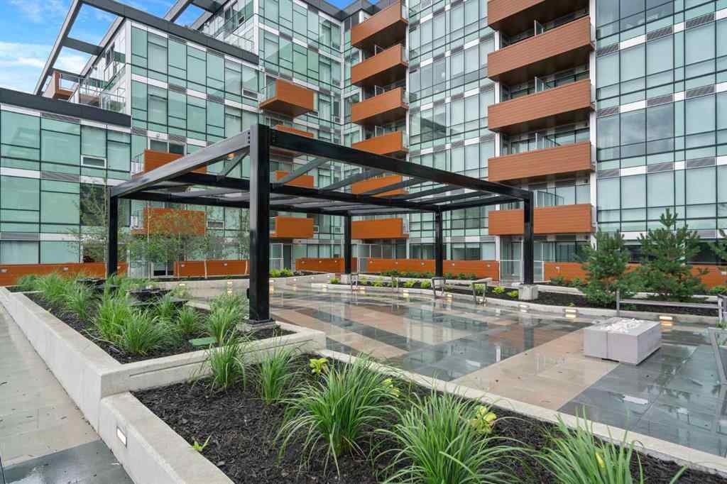 MLS® A2247107 - Unit #303 110 18A Street NW in West Hillhurst Calgary, Residential