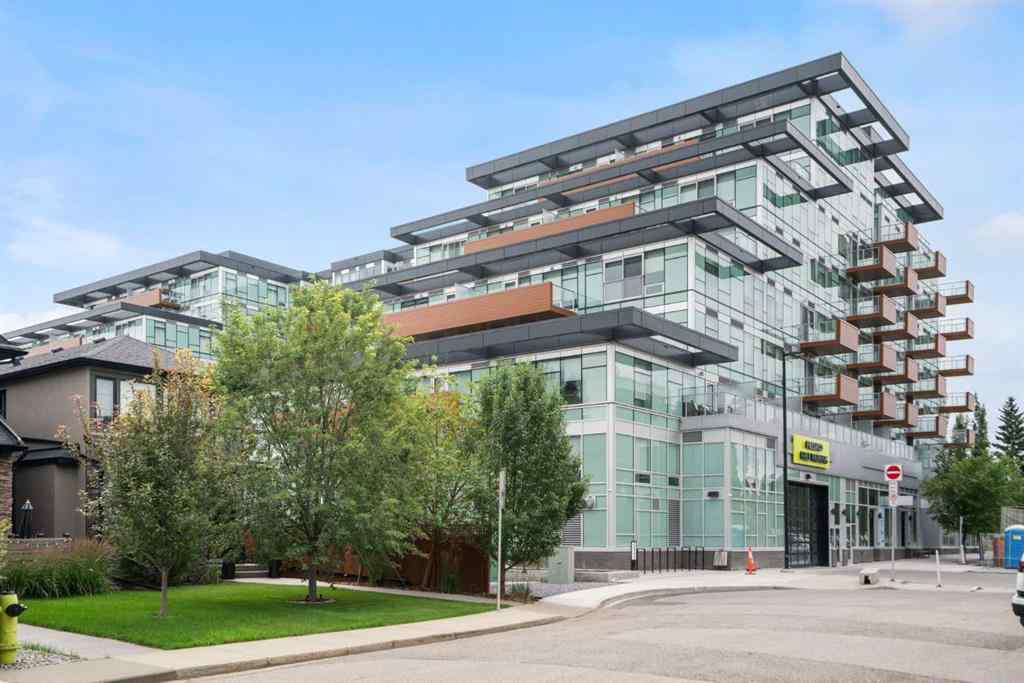 MLS® A2247107 - Unit #303 110 18A Street NW in West Hillhurst Calgary, Residential