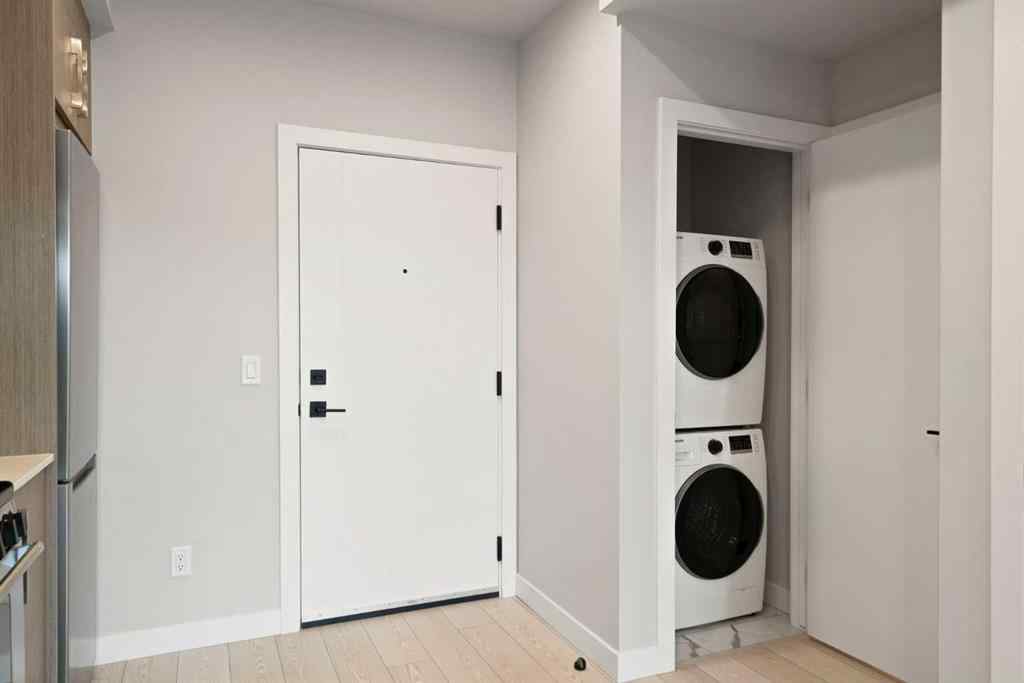 MLS® A2247107 - Unit #303 110 18A Street NW in West Hillhurst Calgary, Residential