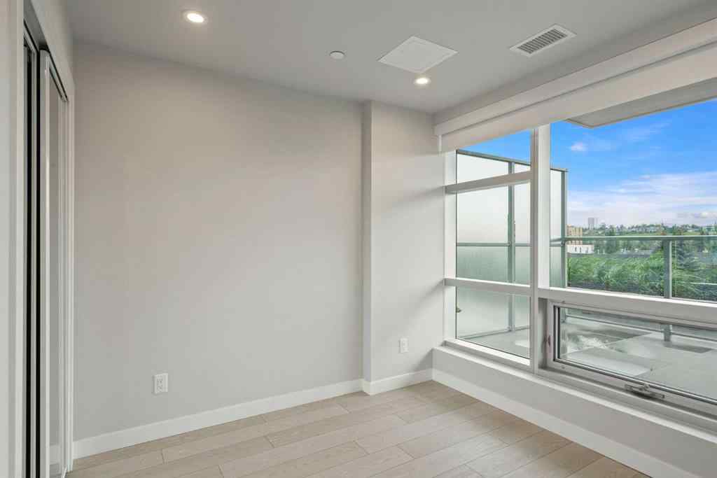 MLS® A2247107 - Unit #303 110 18A Street NW in West Hillhurst Calgary, Residential