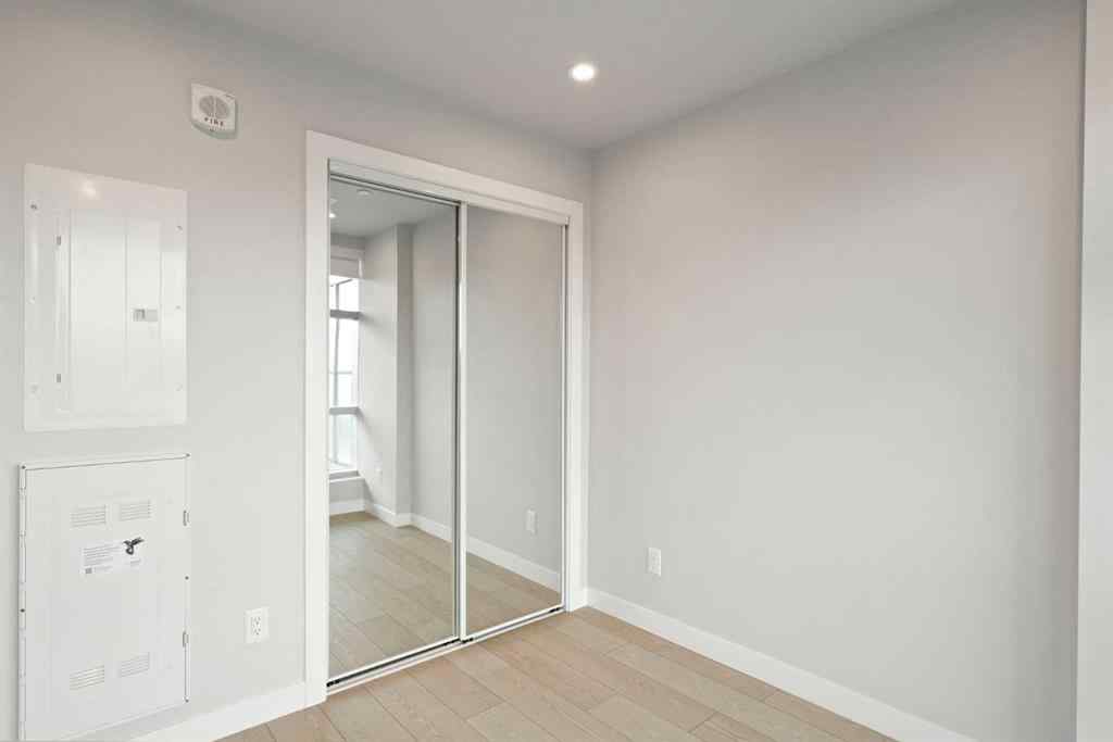 MLS® A2247107 - Unit #303 110 18A Street NW in West Hillhurst Calgary, Residential
