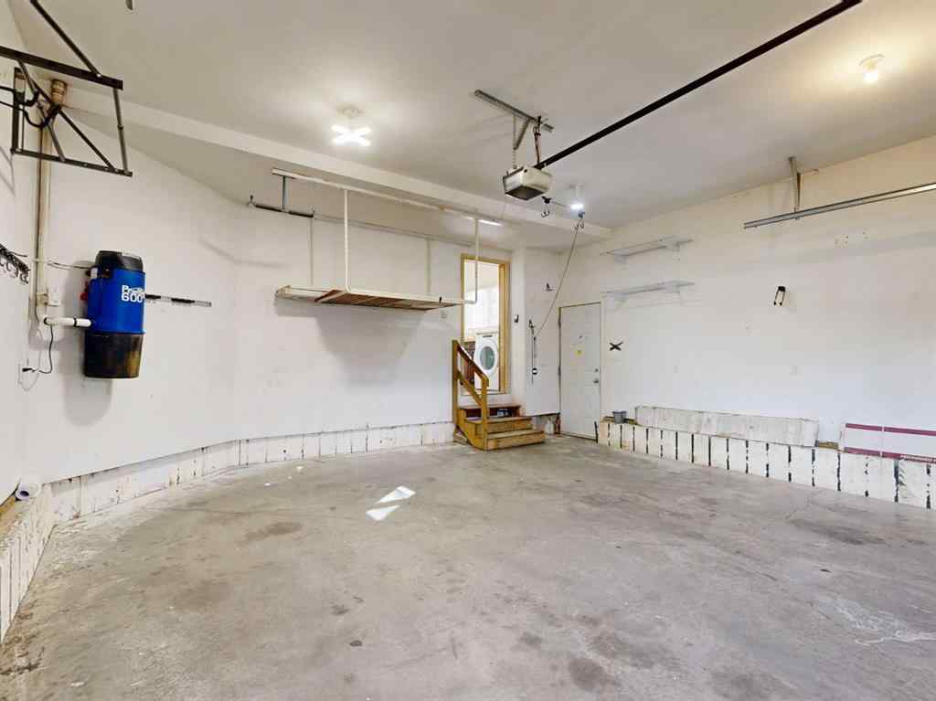 MLS® A2247125 - 9311 Wedgewood Drive S in Wedgewood Wedgewood, Residential