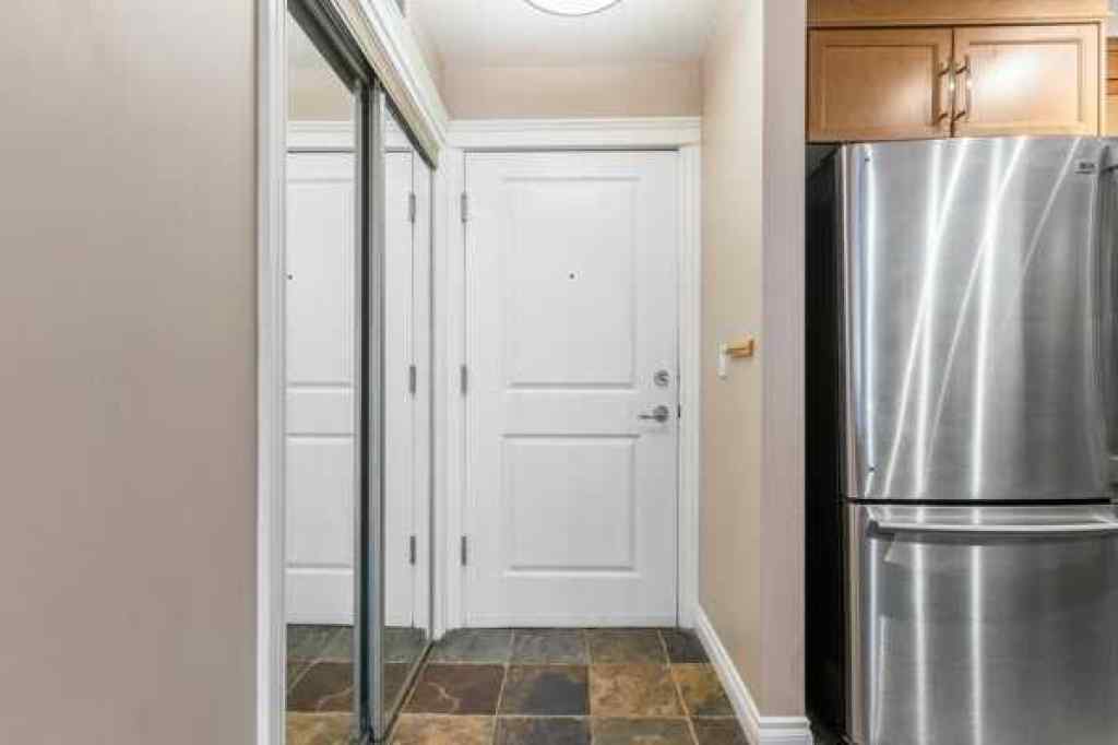 MLS® A2247142 - Unit #107 725 4 Street NE in Renfrew Calgary, Residential