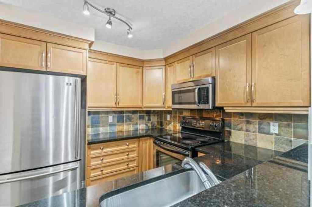 MLS® A2247142 - Unit #107 725 4 Street NE in Renfrew Calgary, Residential