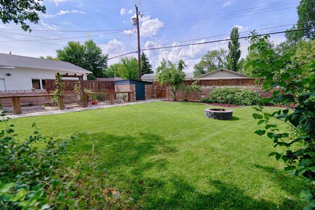 MLS® A2247147 - 2503 5A Avenue N in Majestic Place Lethbridge, Residential