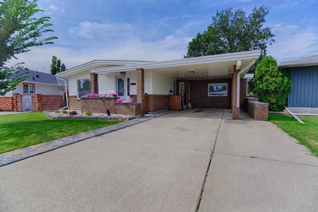 MLS® A2247147 - 2503 5A Avenue N in Majestic Place Lethbridge, Residential