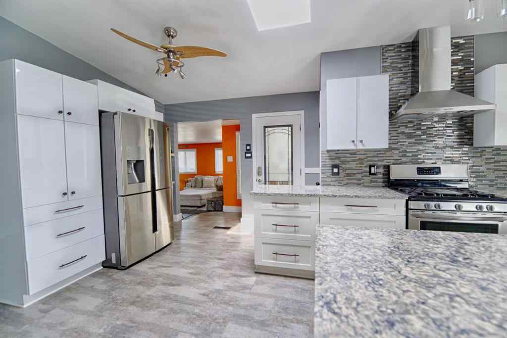 MLS® A2247147 - 2503 5A Avenue N in Majestic Place Lethbridge, Residential