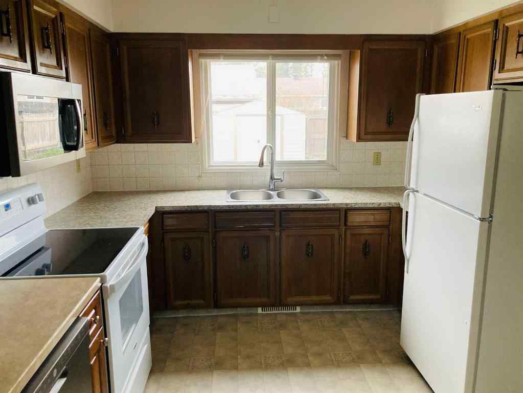 MLS® A2247159 - 10 Blueberry Drive  in NONE Whitecourt, Residential