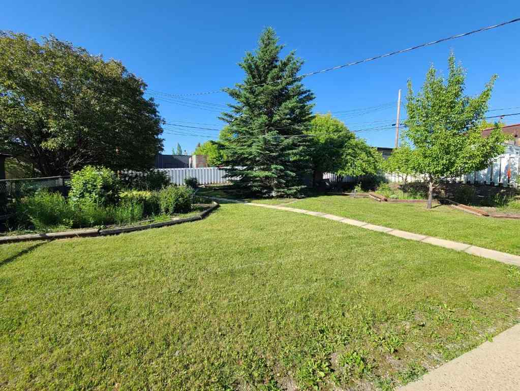 MLS® A2247164 - 9814 95 Avenue  in Downtown Peace River, Residential