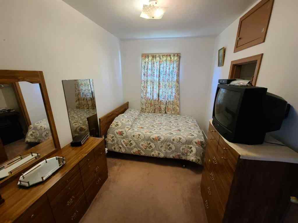 MLS® A2247164 - 9814 95 Avenue  in Downtown Peace River, Residential