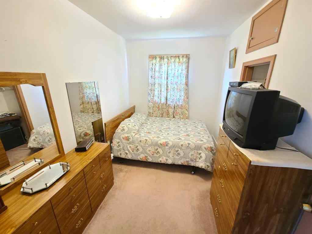 MLS® A2247164 - 9814 95 Avenue  in Downtown Peace River, Residential