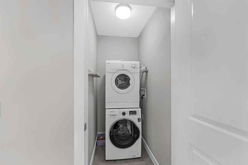 MLS® A2247171 - 6 Stonehouse Crescent NW in NONE High River, Residential