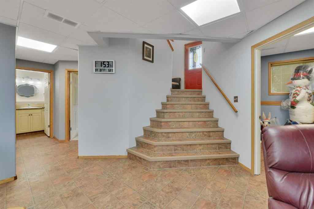 MLS® A2247173 - 52 Parkside Crescent  in Panorama Estates Blackfalds, Residential