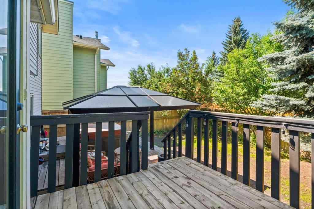 MLS® A2247174 - 87 Sun Harbour Close SE in Sundance Calgary, Residential