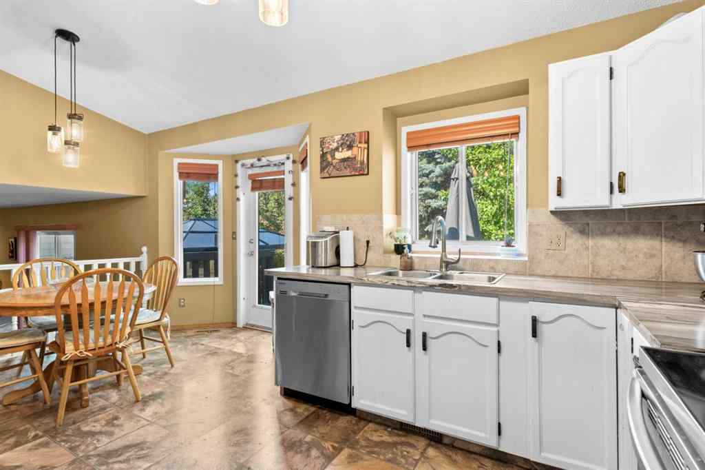 MLS® A2247174 - 87 Sun Harbour Close SE in Sundance Calgary, Residential
