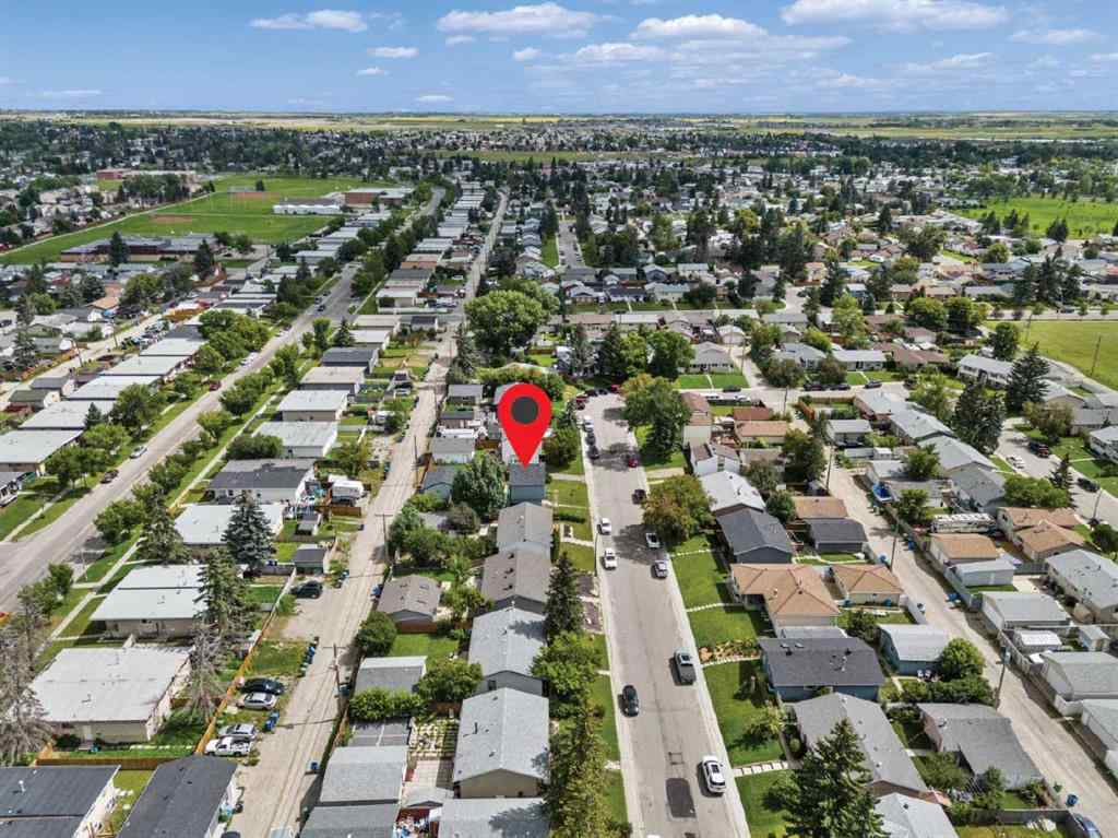 MLS® A2247183 - 928 Pensdale Crescent SE in Penbrooke Meadows Calgary, Residential