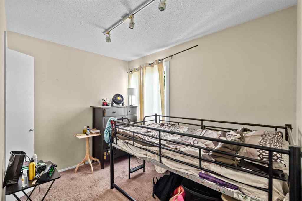 MLS® A2247183 - 928 Pensdale Crescent SE in Penbrooke Meadows Calgary, Residential