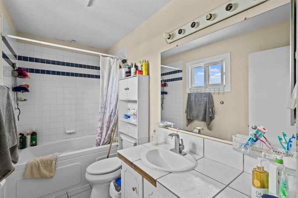 MLS® A2247183 - 928 Pensdale Crescent SE in Penbrooke Meadows Calgary, Residential