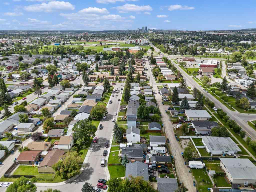 MLS® A2247183 - 928 Pensdale Crescent SE in Penbrooke Meadows Calgary, Residential