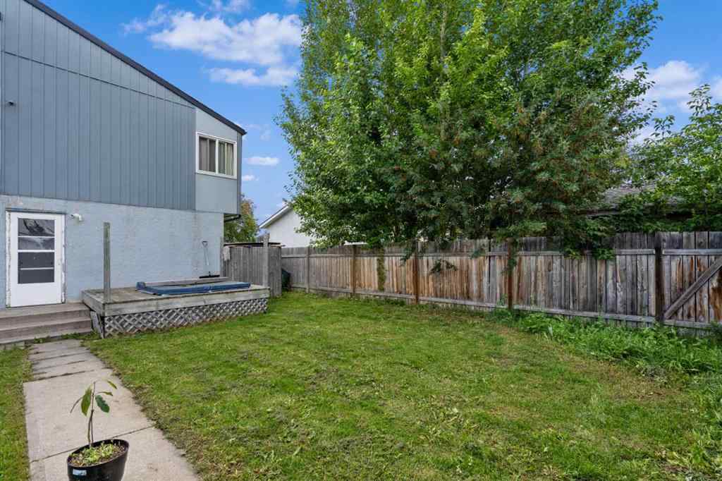 MLS® A2247183 - 928 Pensdale Crescent SE in Penbrooke Meadows Calgary, Residential