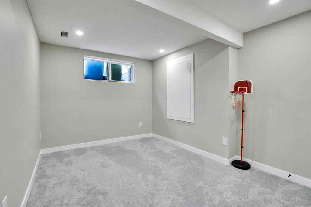 MLS® A2247184 - 140 Saddlehorn Crescent NE in Saddle Ridge Calgary, Residential
