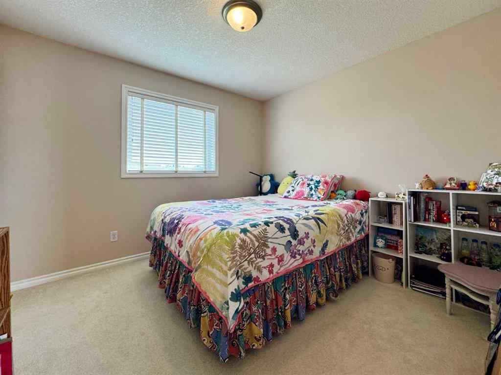 MLS® A2247192 - 225 Cougar Way N in Uplands Lethbridge, Residential