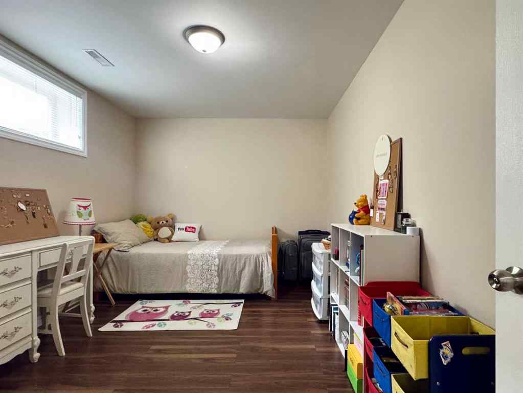 MLS® A2247192 - 225 Cougar Way N in Uplands Lethbridge, Residential