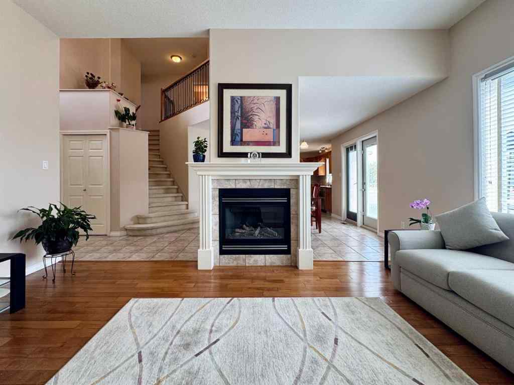 MLS® A2247192 - 225 Cougar Way N in Uplands Lethbridge, Residential
