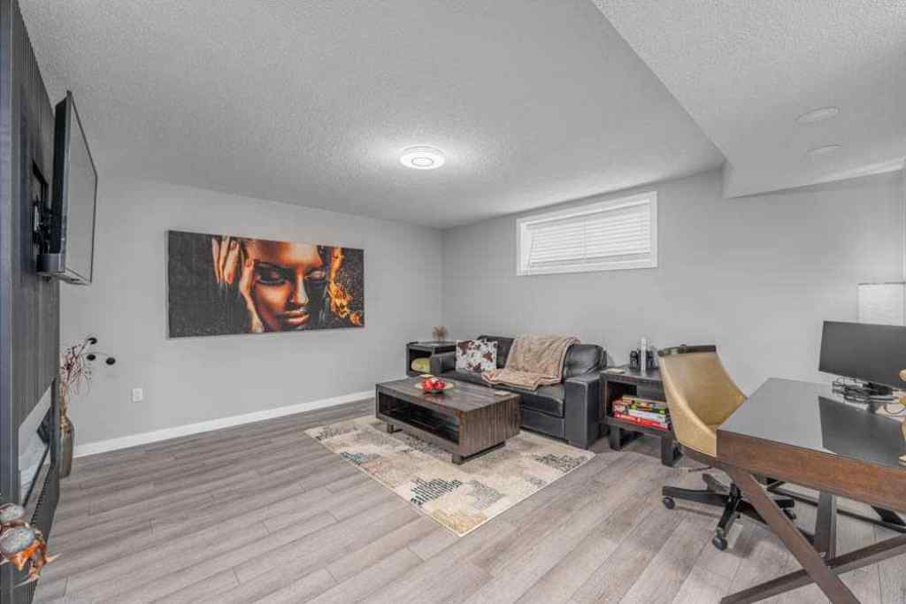 MLS® A2247196 - 105 Lawthorn Greenway SE in Lanark Airdrie, Residential