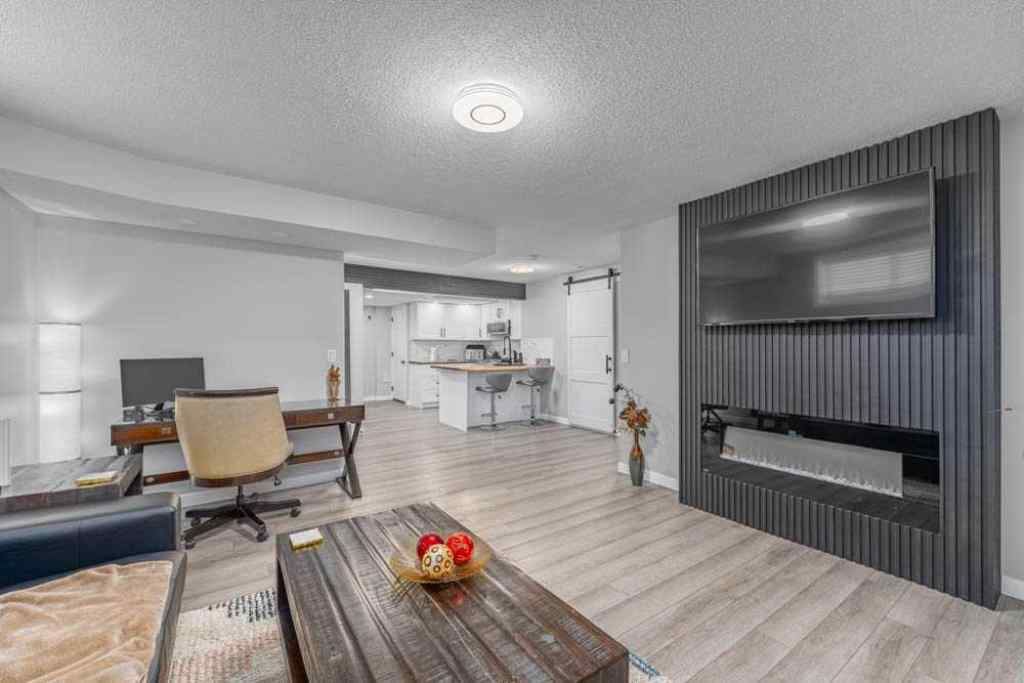 MLS® A2247196 - 105 Lawthorn Greenway SE in Lanark Airdrie, Residential