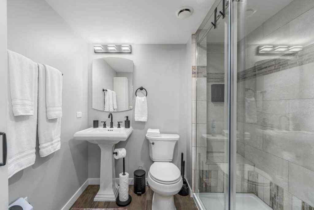 MLS® A2247196 - 105 Lawthorn Greenway SE in Lanark Airdrie, Residential
