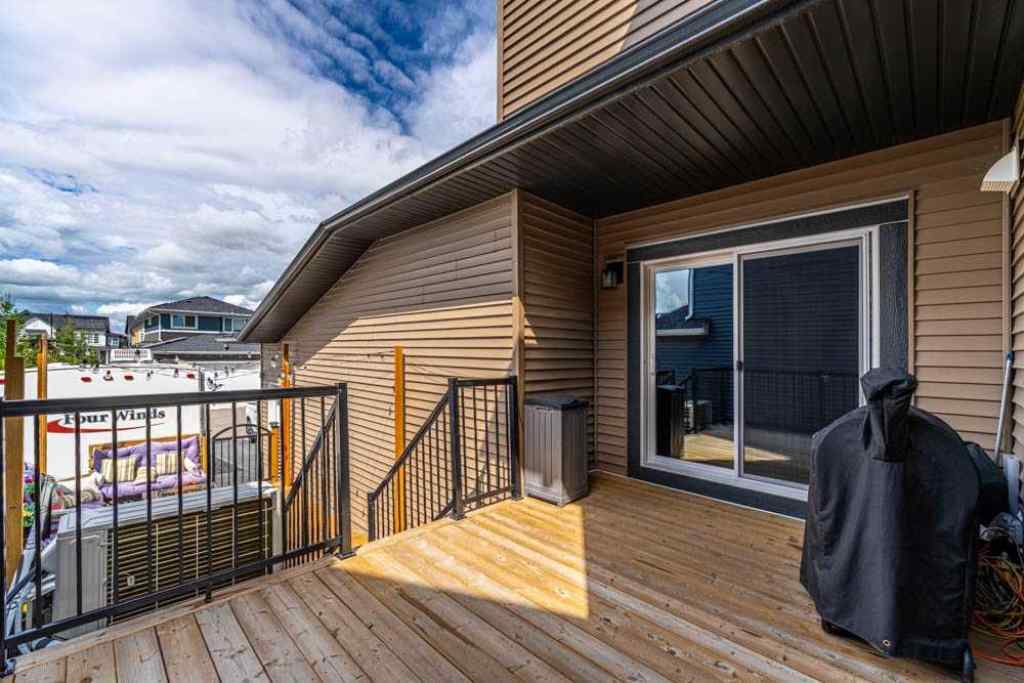 MLS® A2247196 - 105 Lawthorn Greenway SE in Lanark Airdrie, Residential