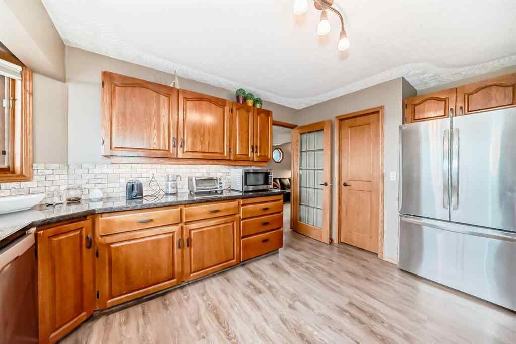 MLS® A2247198 - 9 Rustic Road  in NONE Norglenwold, Residential