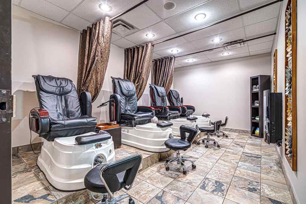 MLS® A2247200 - 2602 50 Avenue  in Steele Heights Lloydminster, Commercial