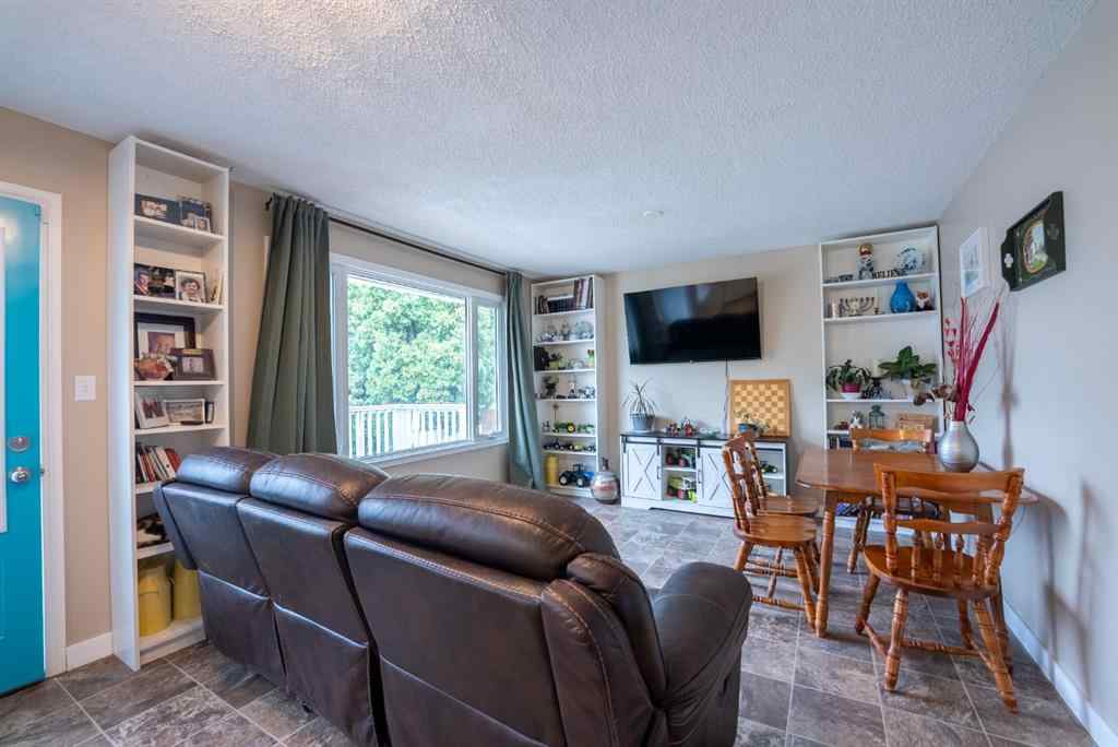 MLS® A2247206 - 5007 43 Avenue  in NONE Taber, Residential