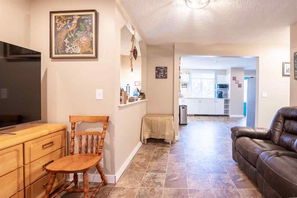 MLS® A2247206 - 5007 43 Avenue  in NONE Taber, Residential