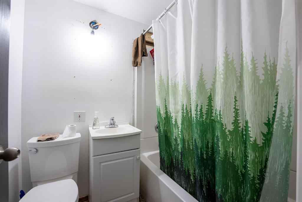 MLS® A2247206 - 5007 43 Avenue  in NONE Taber, Residential