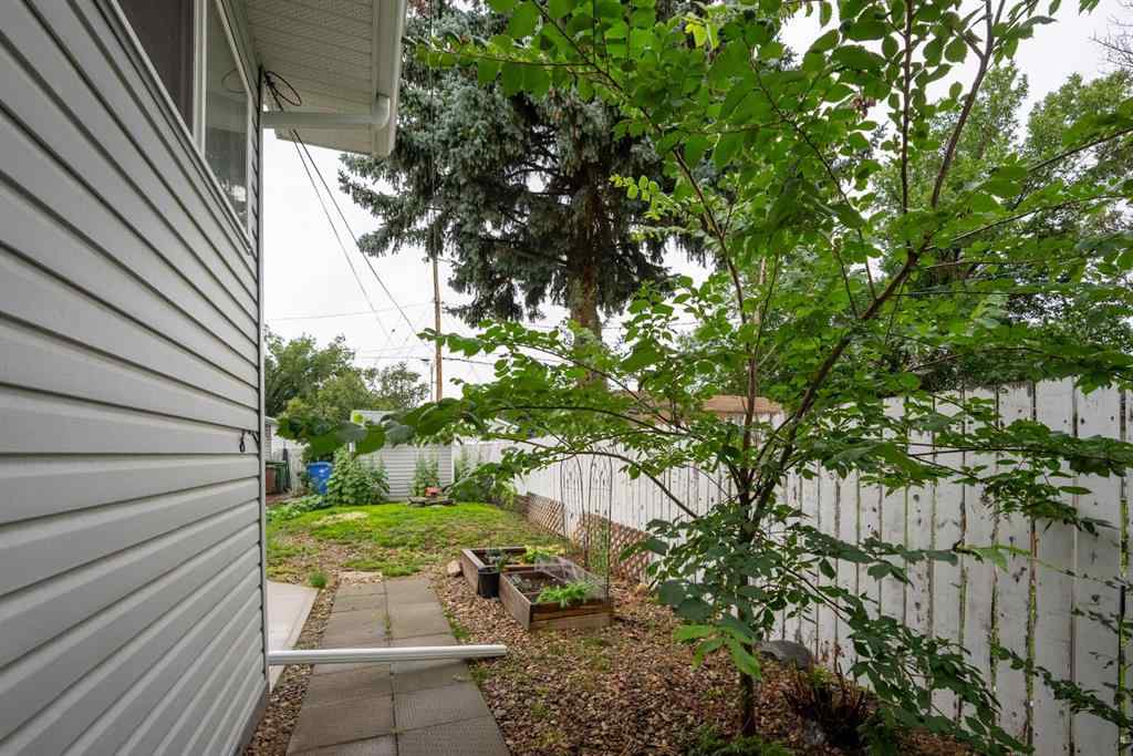 MLS® A2247206 - 5007 43 Avenue  in NONE Taber, Residential