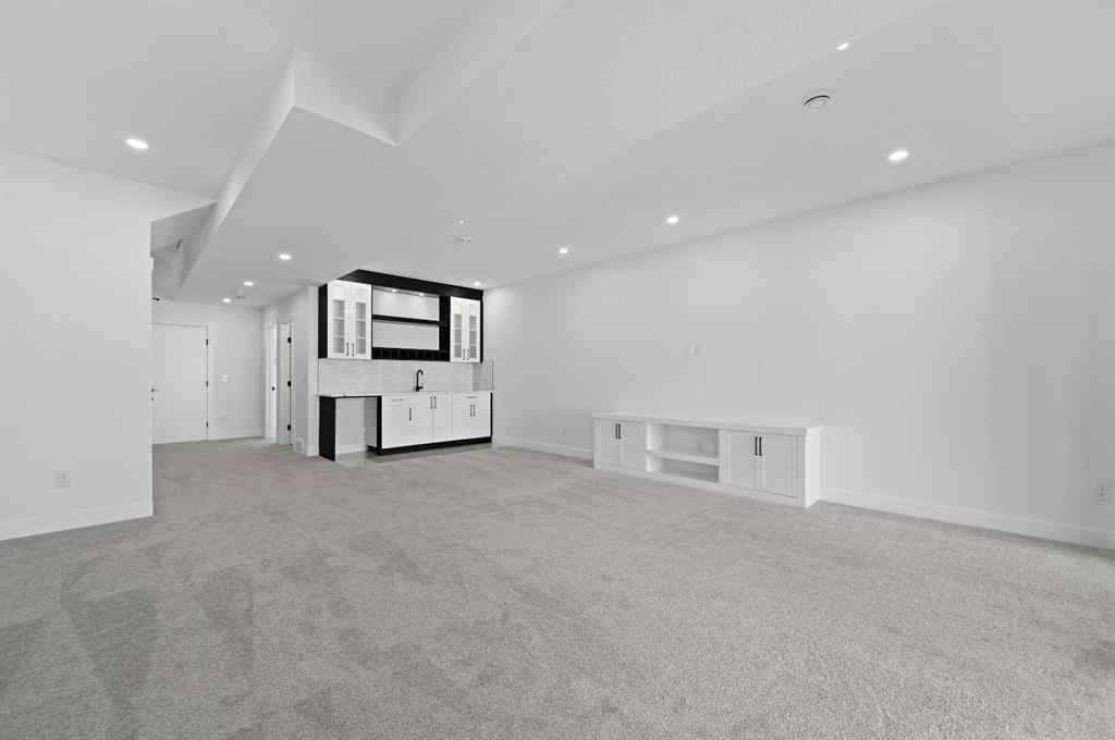 MLS® A2247212 - 5011 21 Avenue NW in Montgomery Calgary, Residential