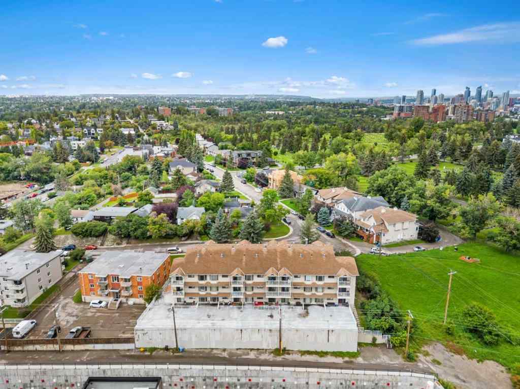 MLS® A2247218 - Unit #105 3606 Erlton Court SW in Parkhill Calgary, Residential