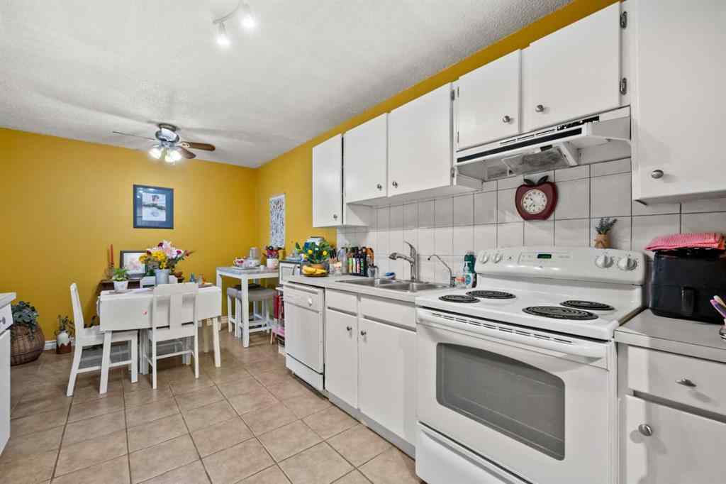 MLS® A2247218 - Unit #105 3606 Erlton Court SW in Parkhill Calgary, Residential