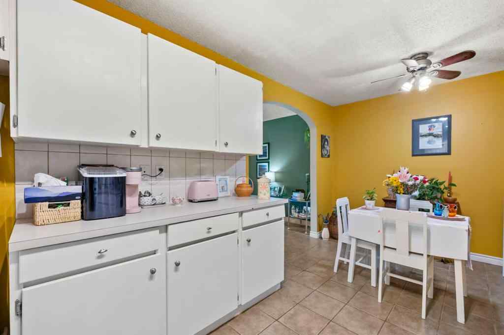 MLS® A2247218 - Unit #105 3606 Erlton Court SW in Parkhill Calgary, Residential