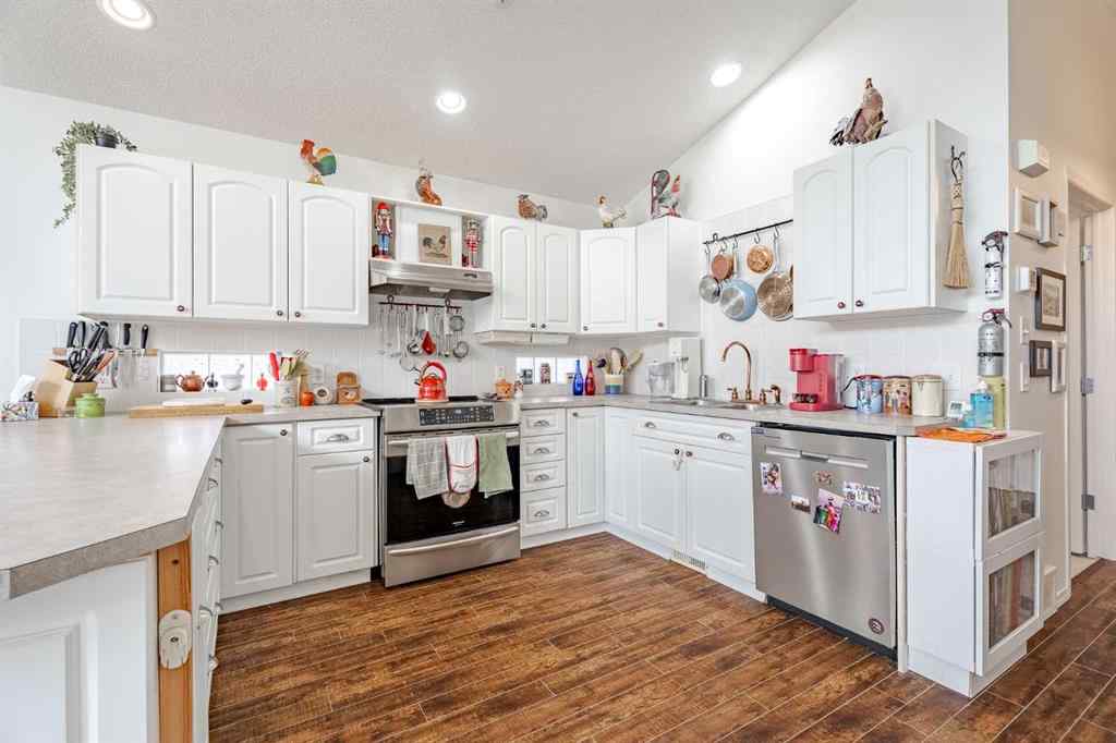 MLS® A2247227 - 41 Everridge Court SW in Evergreen Calgary, Residential