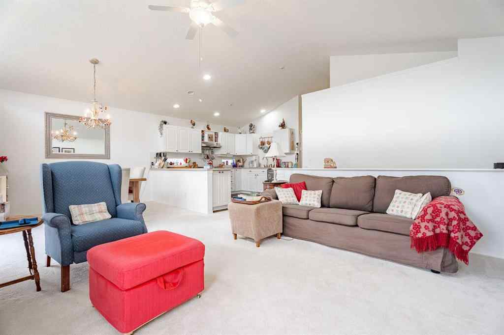 MLS® A2247227 - 41 Everridge Court SW in Evergreen Calgary, Residential