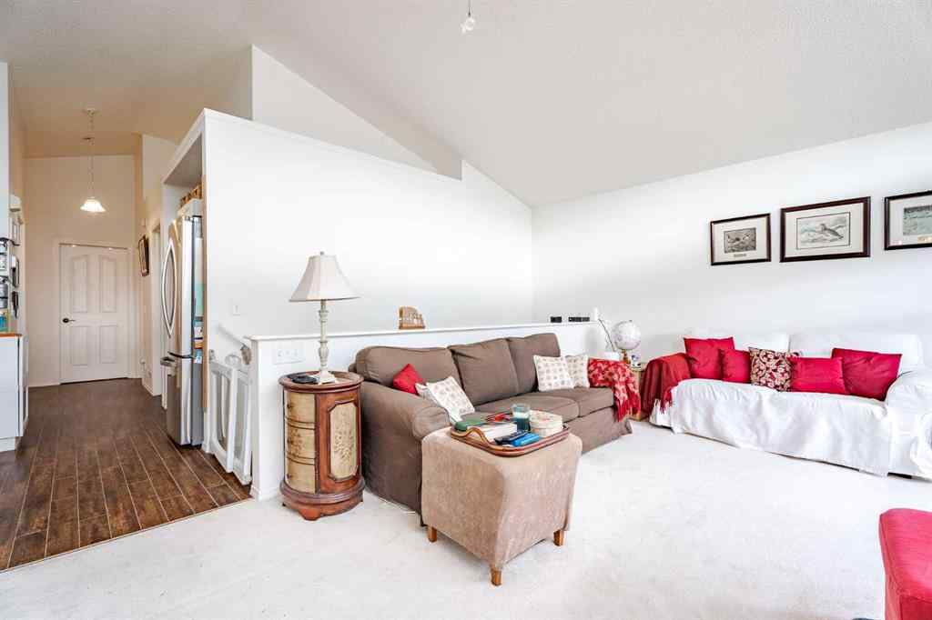 MLS® A2247227 - 41 Everridge Court SW in Evergreen Calgary, Residential