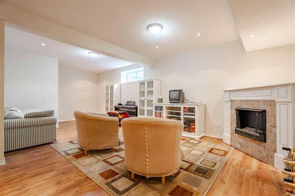 MLS® A2247227 - 41 Everridge Court SW in Evergreen Calgary, Residential